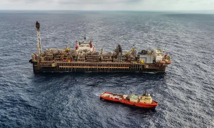 Produção de petróleo e gás no Brasil sobe 14% no segundo trimestre de 2026
