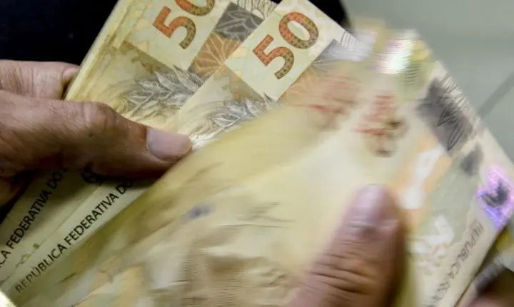 Prazo do Novo Desenrola Brasil para renegociação de dívidas acaba nesta segunda