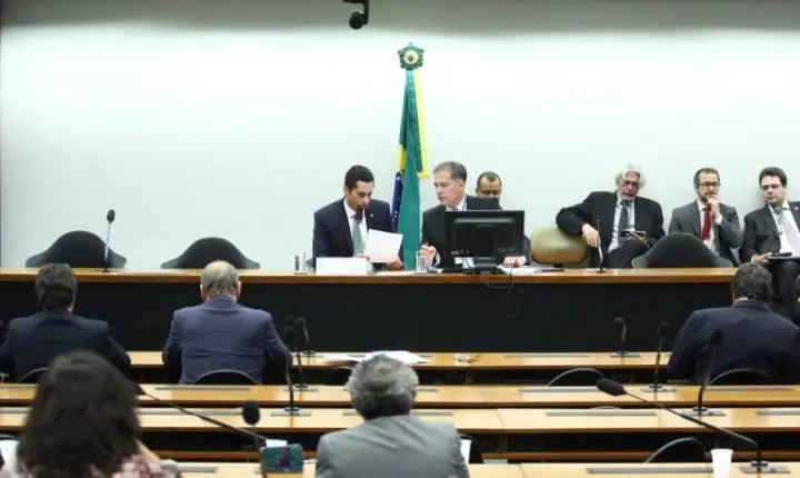 Proposta de orçamento libera crédito suplementar para o financiamento de fundos regionais