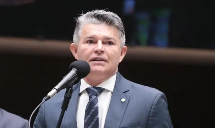 Projeto de lei permite prefeituras alterarem destino de áreas públicas