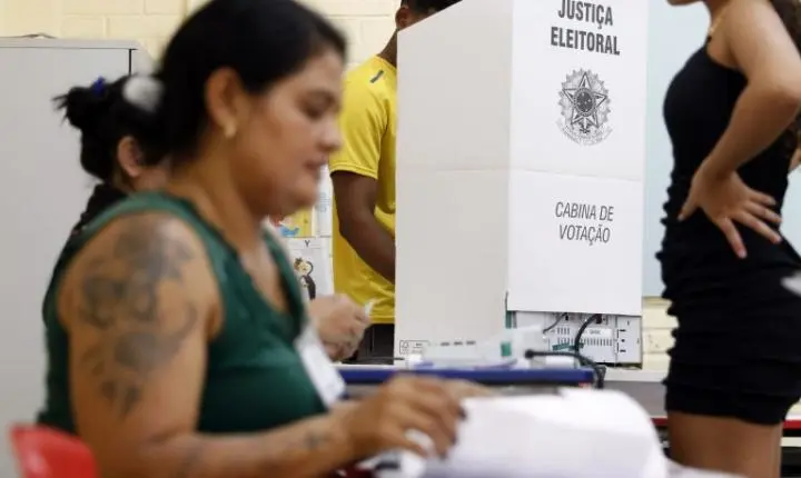 Propaganda eleitoral gratuita retorna ao rádio e à TV para o segundo turno