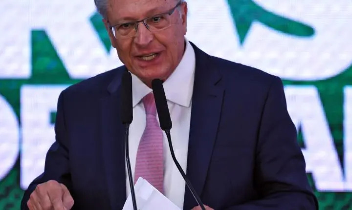 Alckmin afirma que lei de reciprocidade não é retaliação contra o tarifaço dos EUA nas exportações