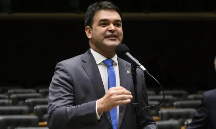 Relator defende anistia de dividas para mei no plenario da camara