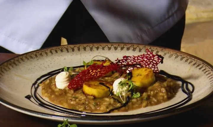 Aprenda a fazer o delicioso risoto de costela no programa Chef JPB