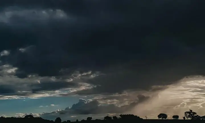 Inmet emite alerta amarelo para tempestades no Rio Grande do Sul nesta segunda-feira