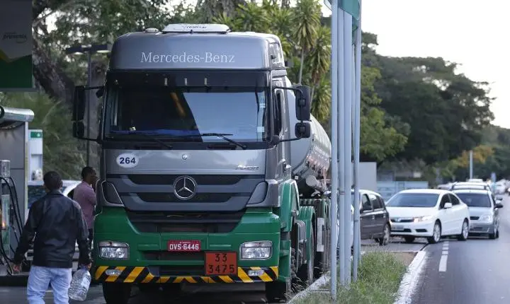 Senado aprova MP que estabelece novas diretrizes para o frete mínimo rodoviário