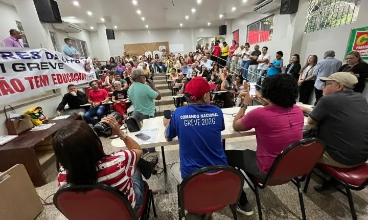 Servidores técnico-administrativos da UFPB encerram greve de quatro meses