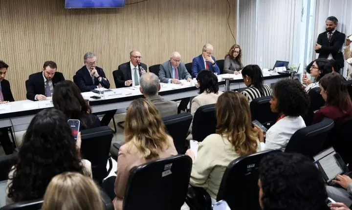Governo federal retoma plano de apoio a setores afetados por tarifaço dos Estados Unidos
