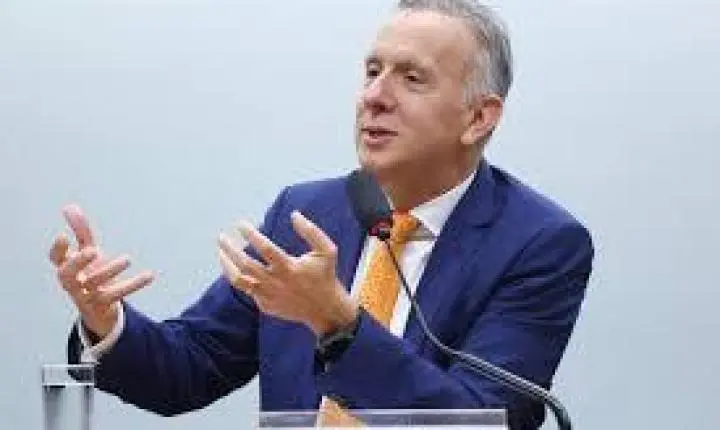 Sinal amarelo em Cajazeiras: base de Aguinaldo Ribeiro exige vigilância para não repetir votação de 2022