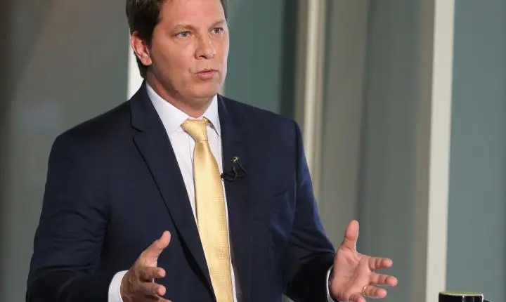 STF falha em notificar Mário Frias sobre investigação de filme de Bolsonaro
