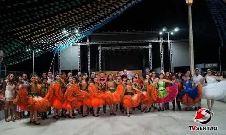 Tradição e Ritmo: Encontro de Quadrilhas Abre Festejos do ForroPad em Bernardino Batista