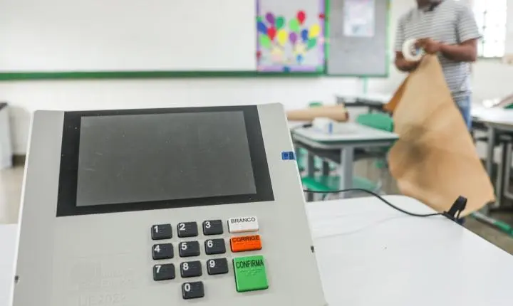 TRE-SP realiza a troca de 52 urnas eletrônicas com falhas no estado