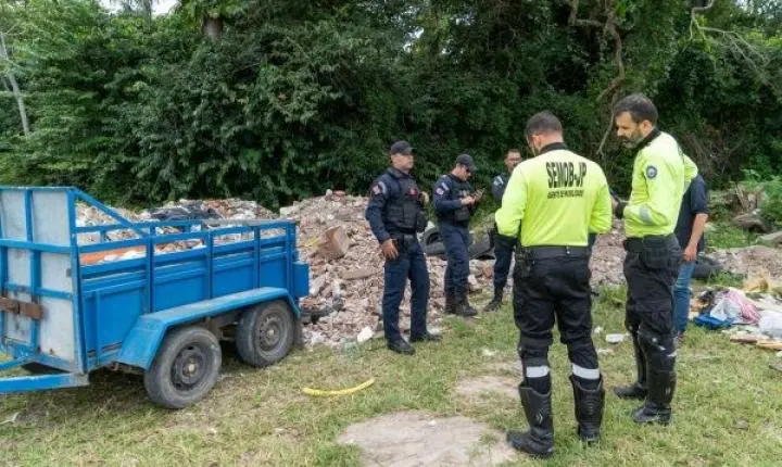 Operação contra descarte irregular em João Pessoa resulta na prisão de três suspeitos por crime ambiental