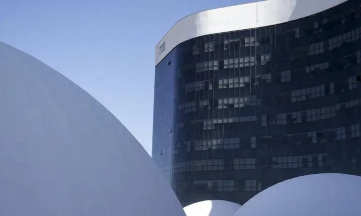 TSE cassa mandato de governador de Roraima e ordena novas eleições