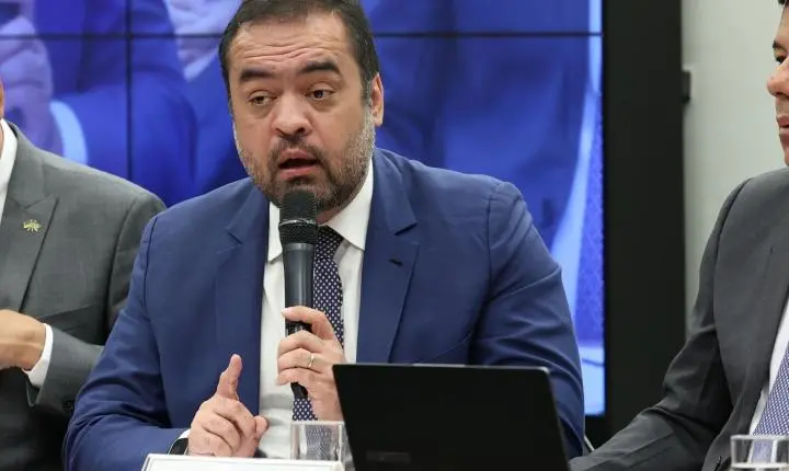 TSE mantém inelegibilidade de Claudio Castro, abrindo debate sobre novas eleições no Rio