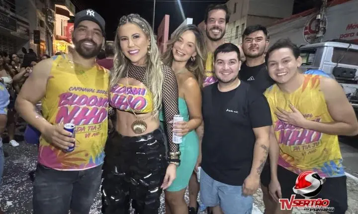 VÍDEO: Bloquinho da Tia Jú arrasta multidão e abre oficialmente o Carnaval de Cajazeiras com recorde de público