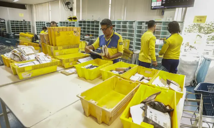 Correios e AliExpress firmam acordo para acelerar entregas