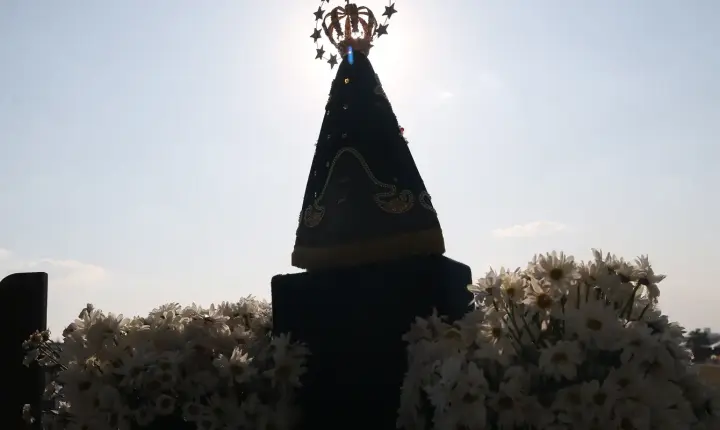Arcebispo de Aparecida defende desarmamento e combate à fome em missa