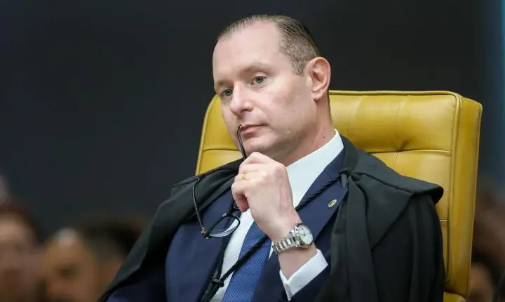 Zanin condiciona julgamento no STF sobre Moraes à análise de atos de Mendonça